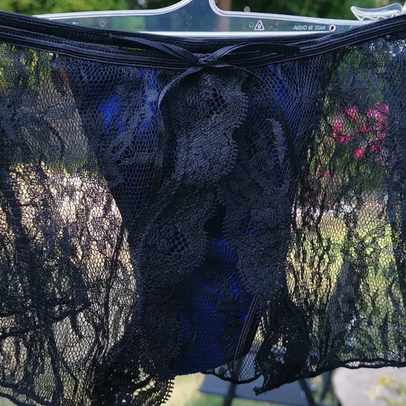 Rene Rofe Blue Thong Lace Bottoms - Picture 2 of 6